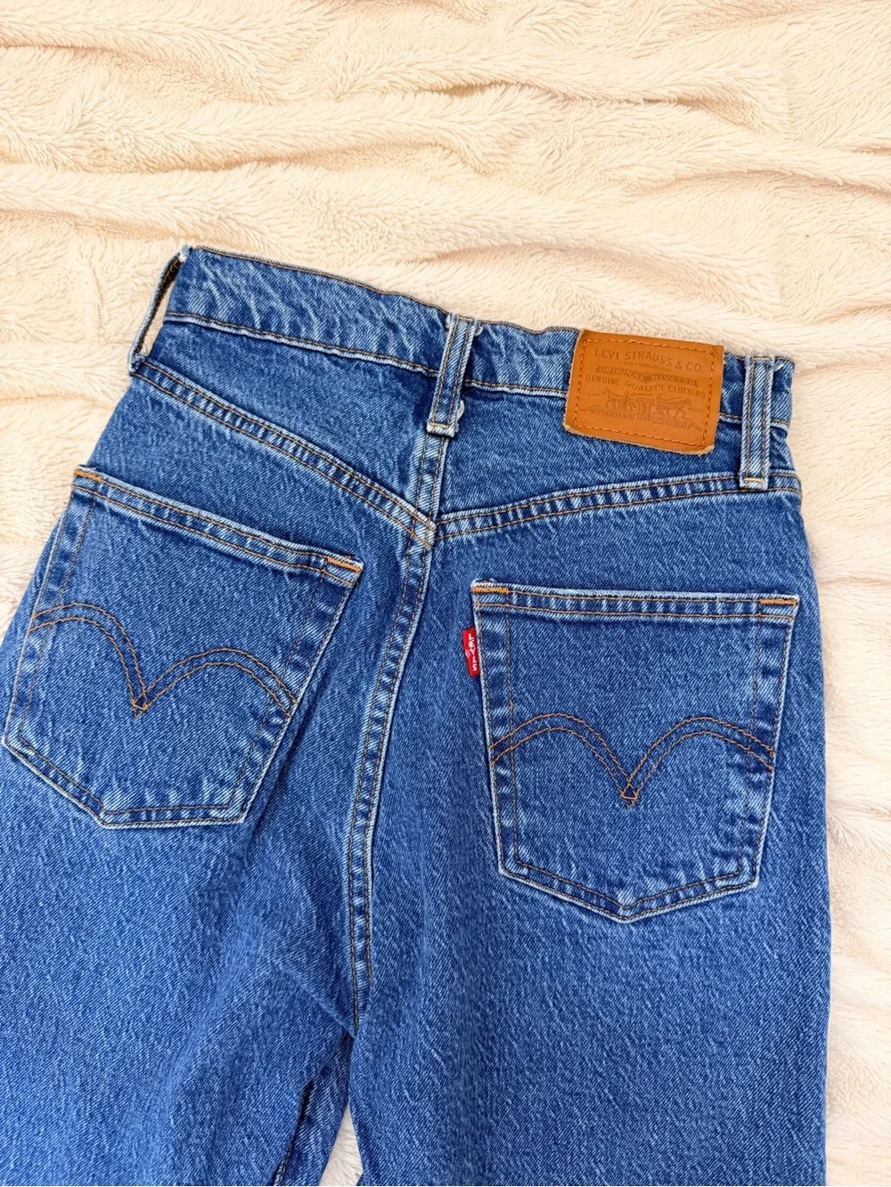Levi's Ribcage Straight Ankle premium denim jeans medium wash Sz 24 women's